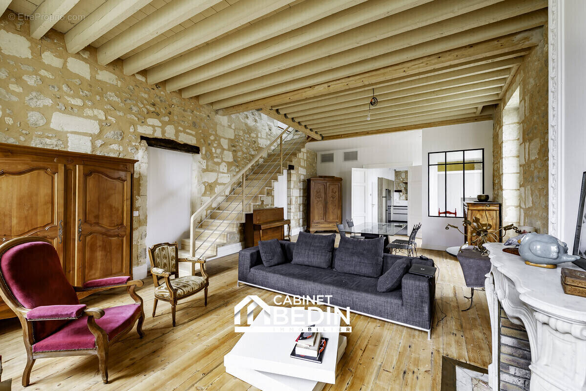 Maison à FARGUES-SAINT-HILAIRE
