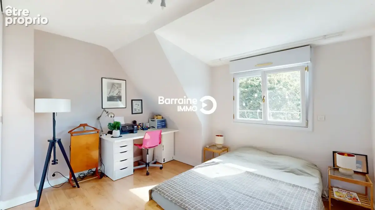 BARRAINE IMMO : A VENDRE - Maison familiale à Plouzané - 4 chambres et proche des commodités - Réf : PZ00383-FL - photo 9