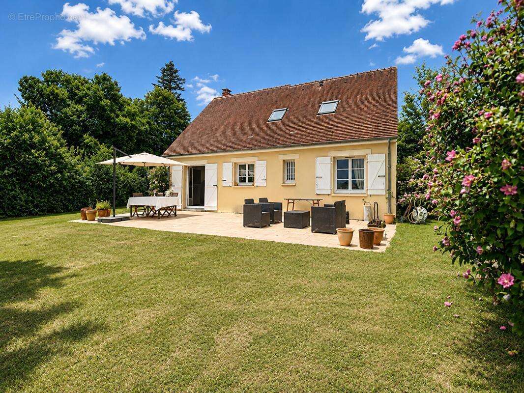 Maison à REMALARD