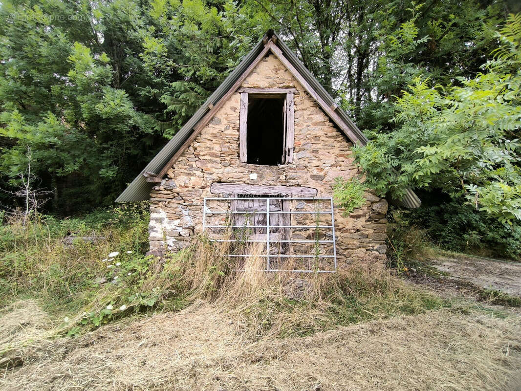 Maison à COUSSAC-BONNEVAL