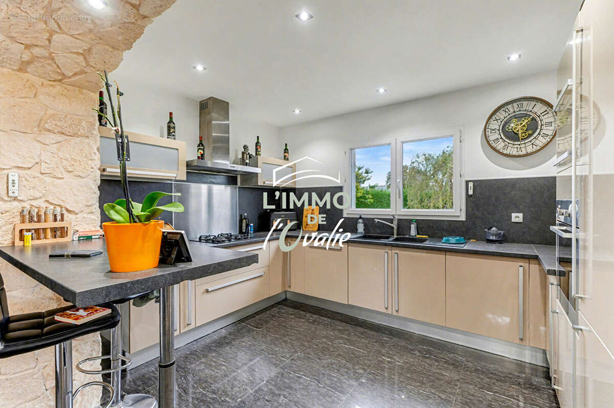 Maison Lagraulet Saint Nicolas 4 pièce(s) 170 m2 avec  garage et dépendances - photo 7