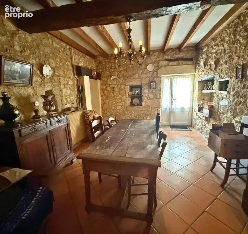 Maison136 m2  + 80 m2 dépendance - photo 7