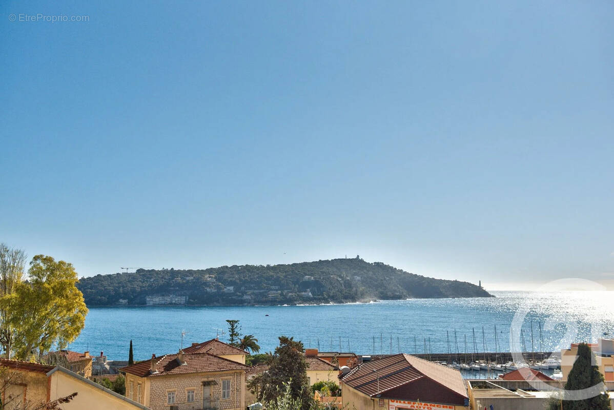 Appartement à VILLEFRANCHE-SUR-MER