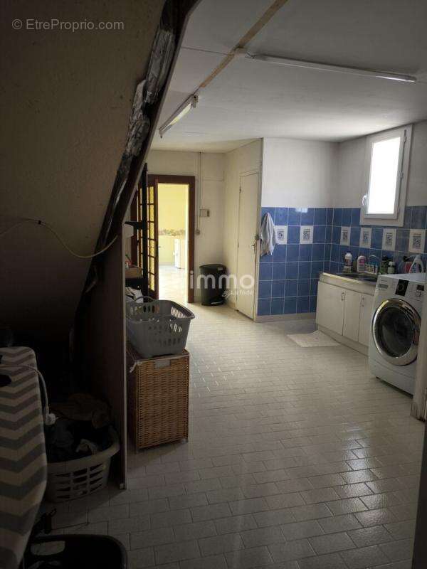 Maison de 280 m2 270 000€ FAI - photo 10