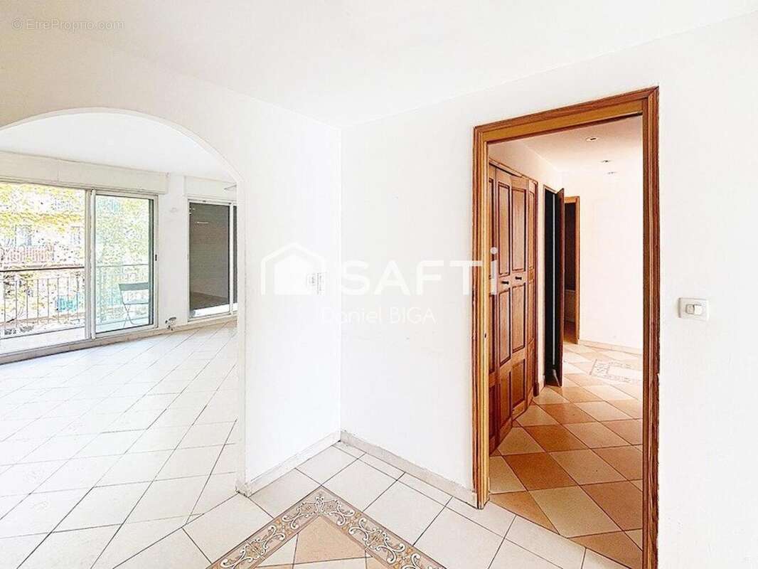 Photo 4 - Appartement à MARSEILLE-5E