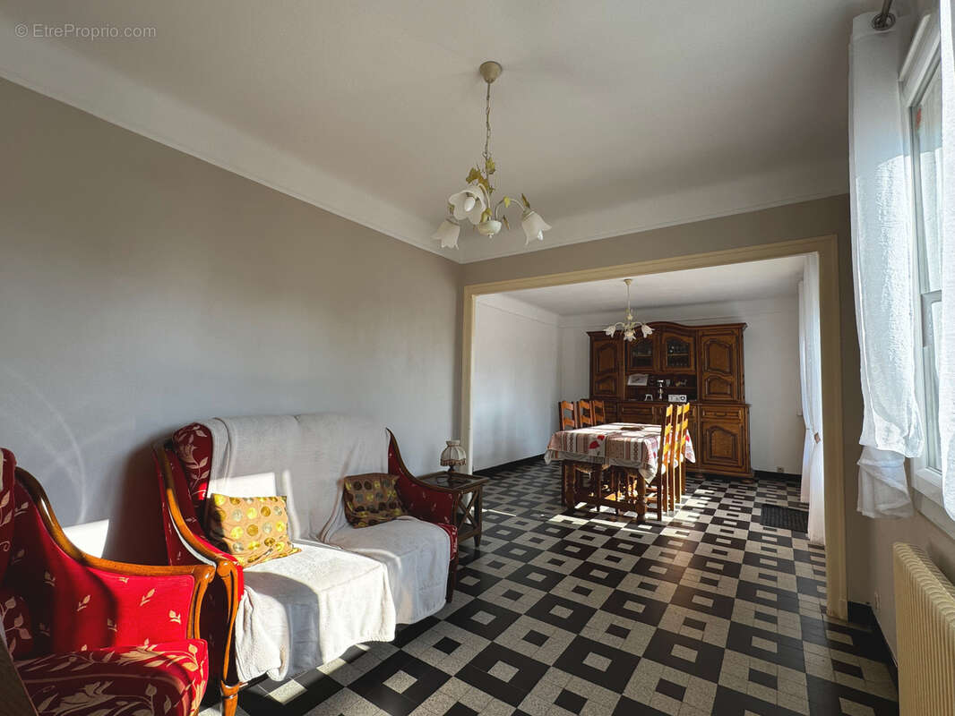 Maison à CHATEAUNEUF-EN-THYMERAIS