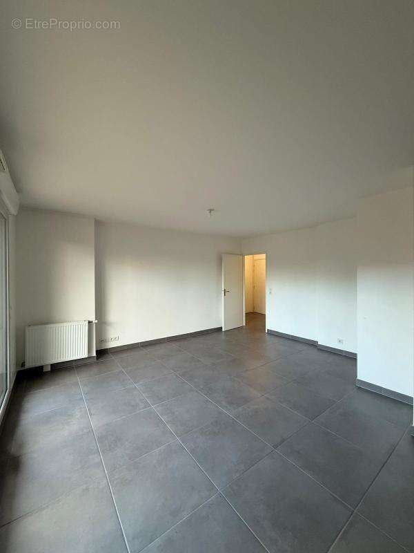 Beau trois pieces - immeuble recent - eaubonne - photo 5