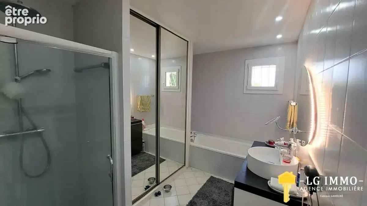 Maison familiale de 174 m2 , belles prestations , idéalement située. - photo 15