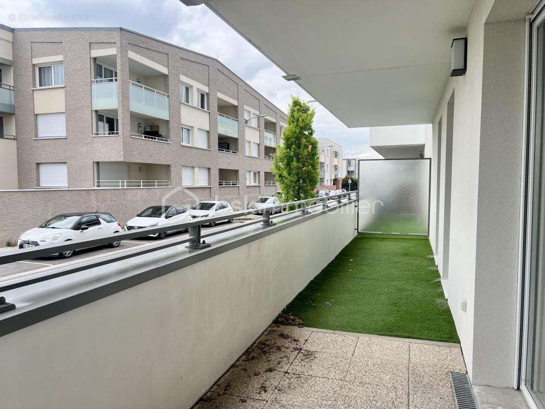 Appartement à BEZANNES