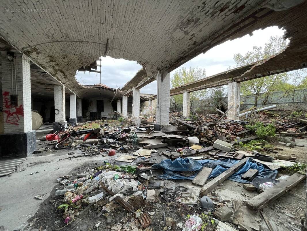 Terrain à BOURG-SAINT-ANDEOL
