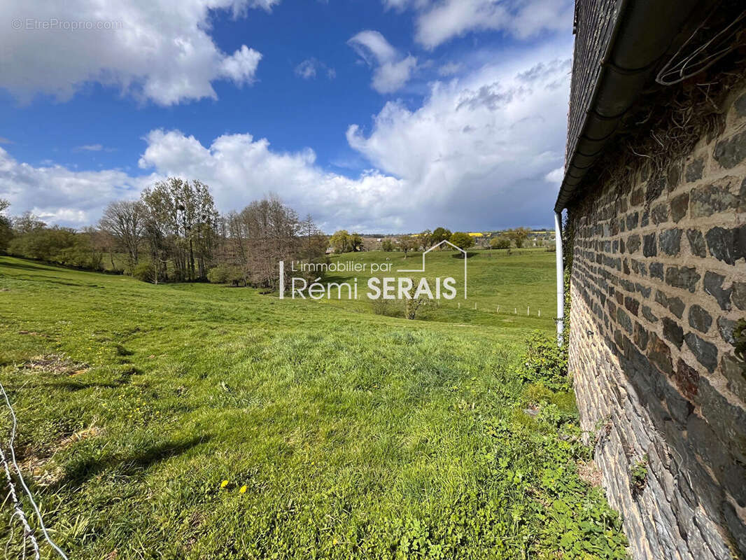 Maison à CERISY-BELLE-ETOILE