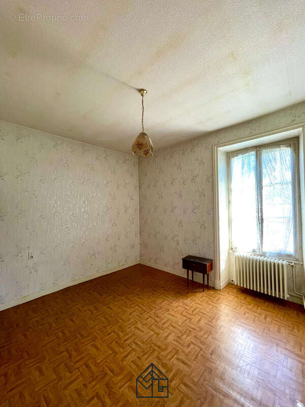 Maison à NEAUX