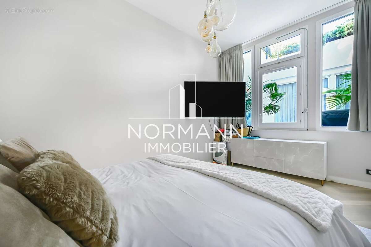 Appartement à SURESNES
