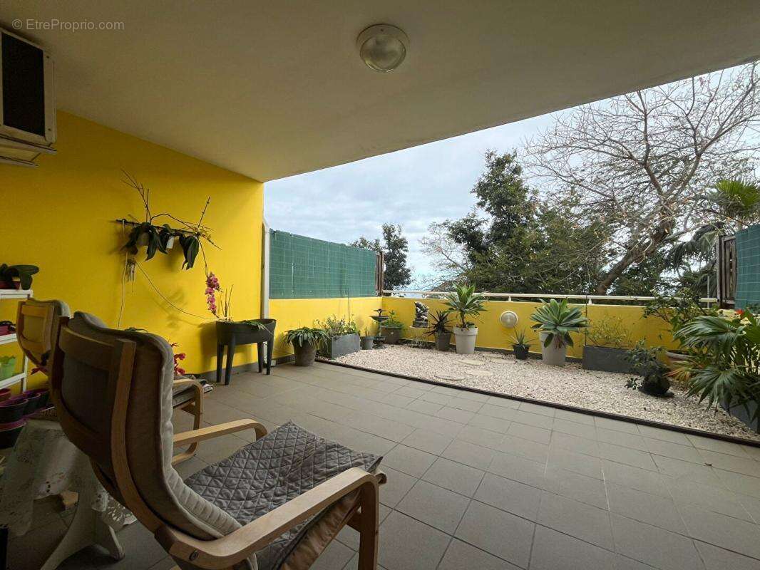 Appartement à L&#039;ETANG-SALE