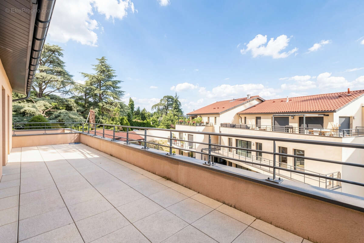 Appartement T5 en dernier étage avec grandes terrasses et climatisation - photo 11