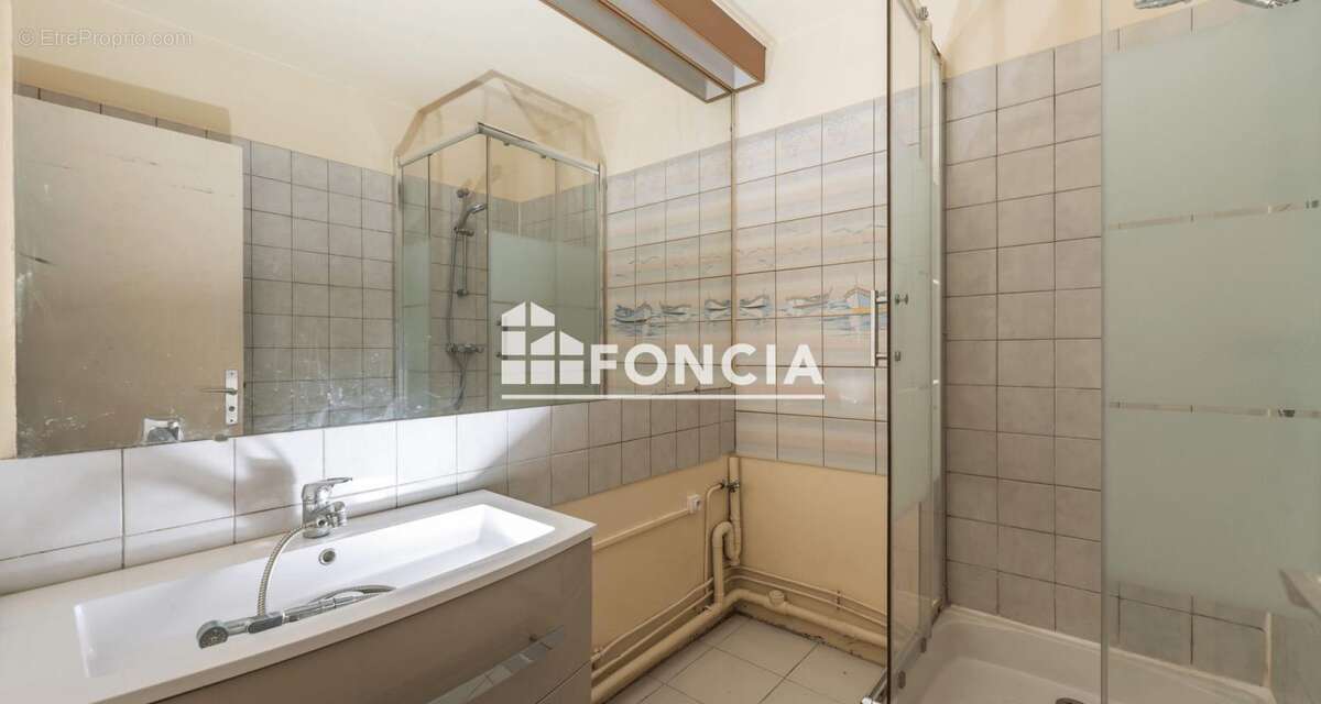 Appartement à PARIS-20E