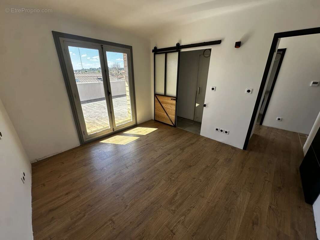 Appartement à MONTBAZIN