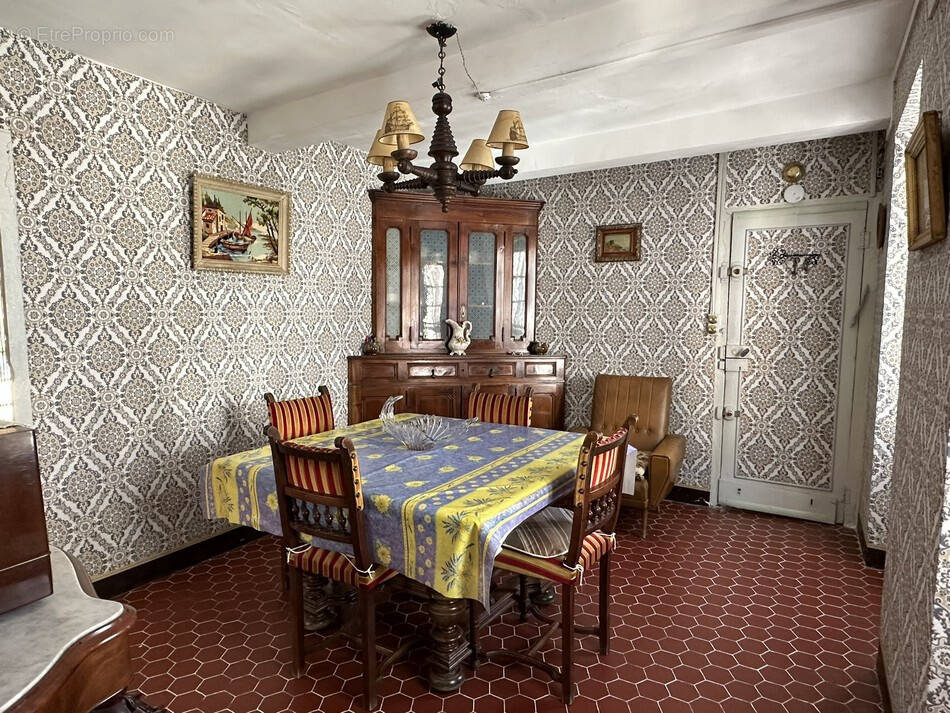 Appartement à UTELLE