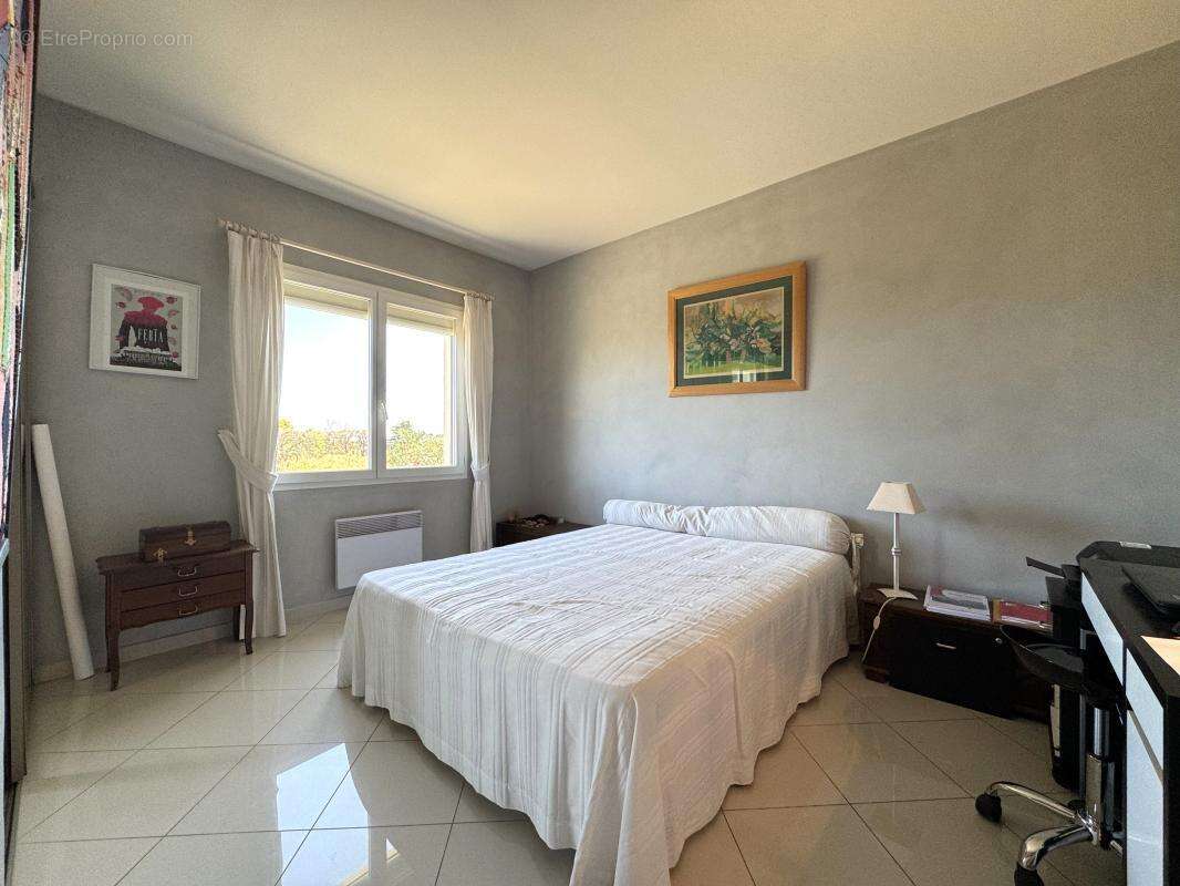 Propriété 179m² avec piscine - 23000m² de terrain - photo 25