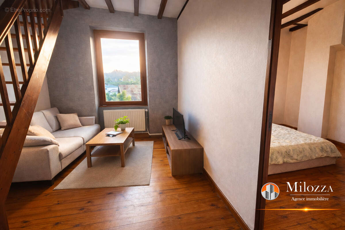 Appartement à NIVOLAS-VERMELLE