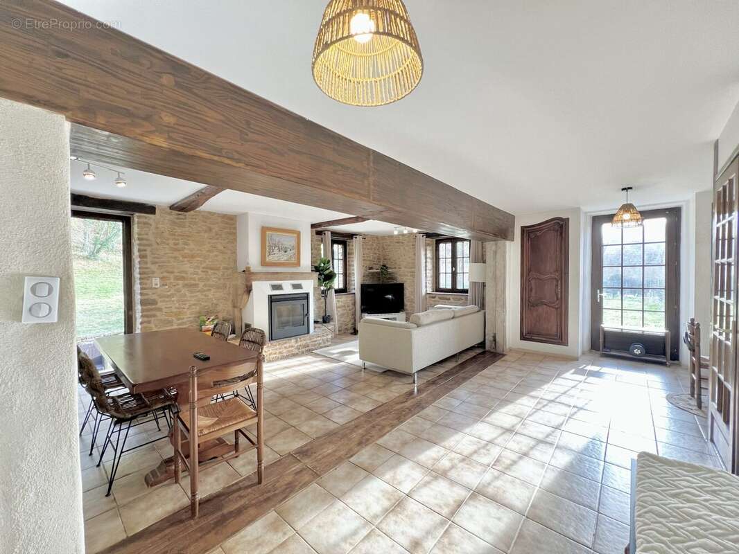 Maison à HIERES-SUR-AMBY