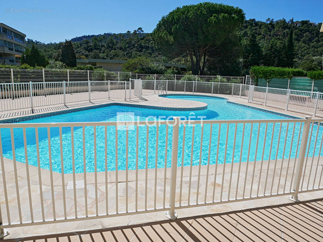 Appartement à MANDELIEU-LA-NAPOULE