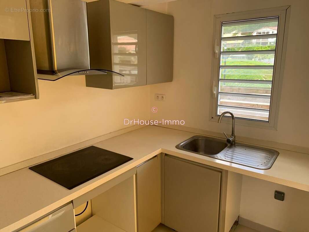 Maison à LES TROIS-ILETS