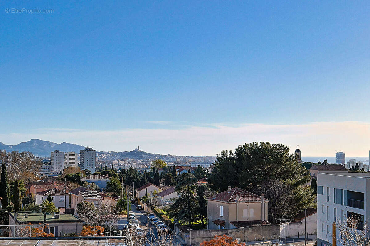 Appartement à MARSEILLE-14E
