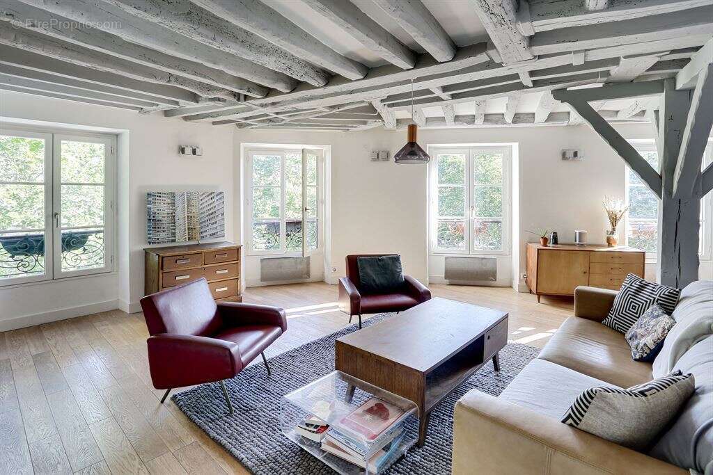 Appartement à PARIS-19E