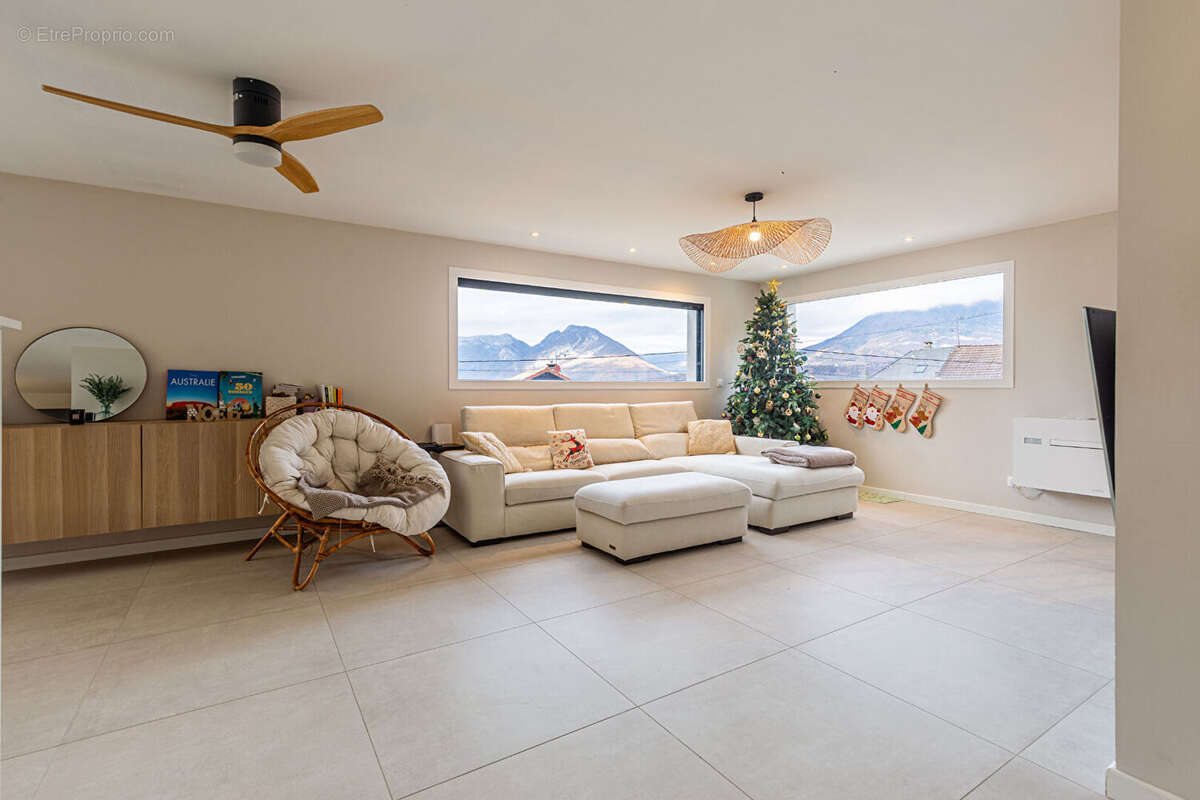 Maison à SAINT-JORIOZ