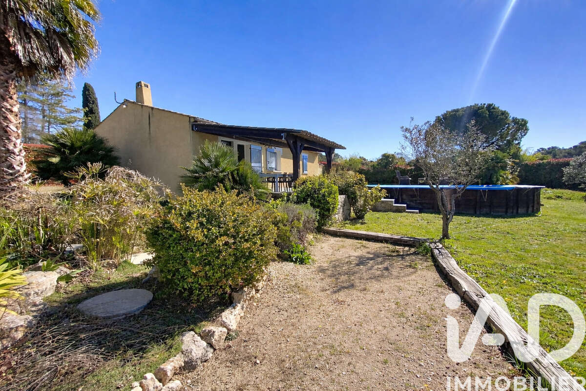 Photo 2 - Maison à BAGNOLS-EN-FORET