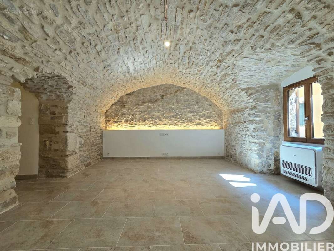 Photo 2 - Appartement à BAGNOLS-SUR-CEZE