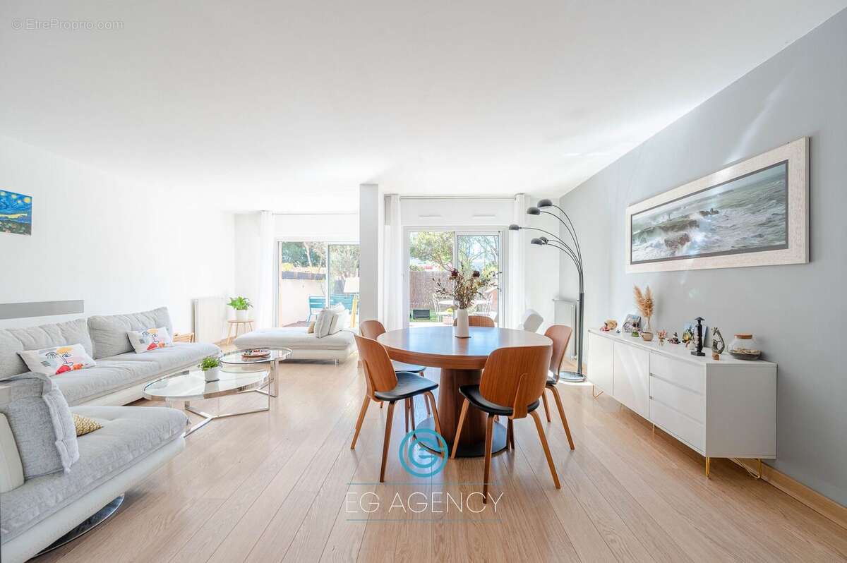 Appartement à MARSEILLE-9E