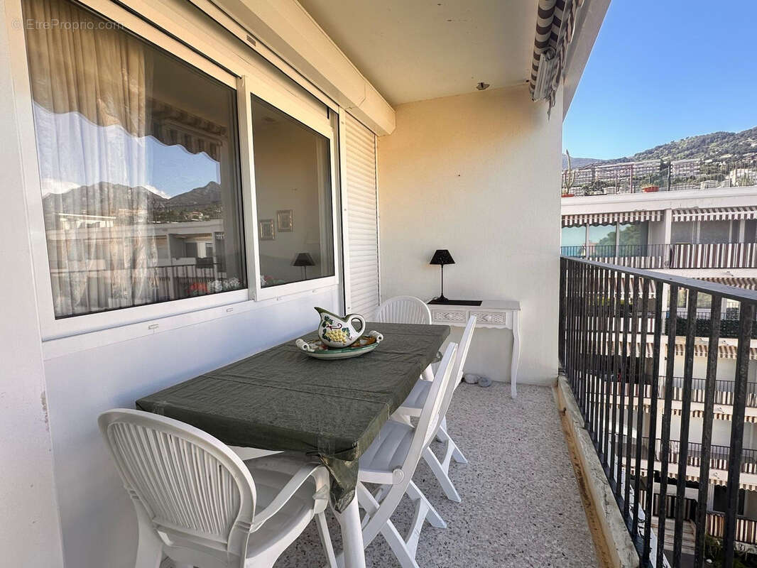 Appartement à ROQUEBRUNE-CAP-MARTIN