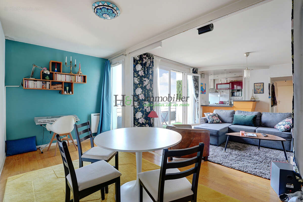 Appartement à AUBERVILLIERS