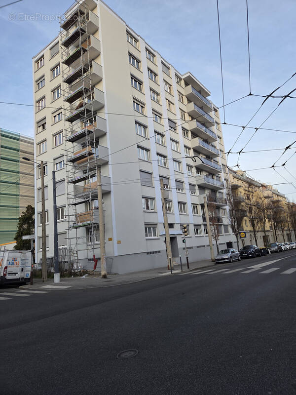 Appartement à SAINT-ETIENNE