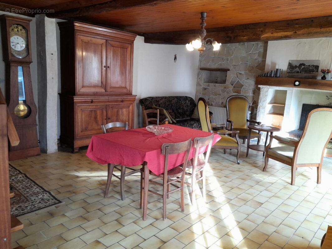 Maison à LE MERLERAULT