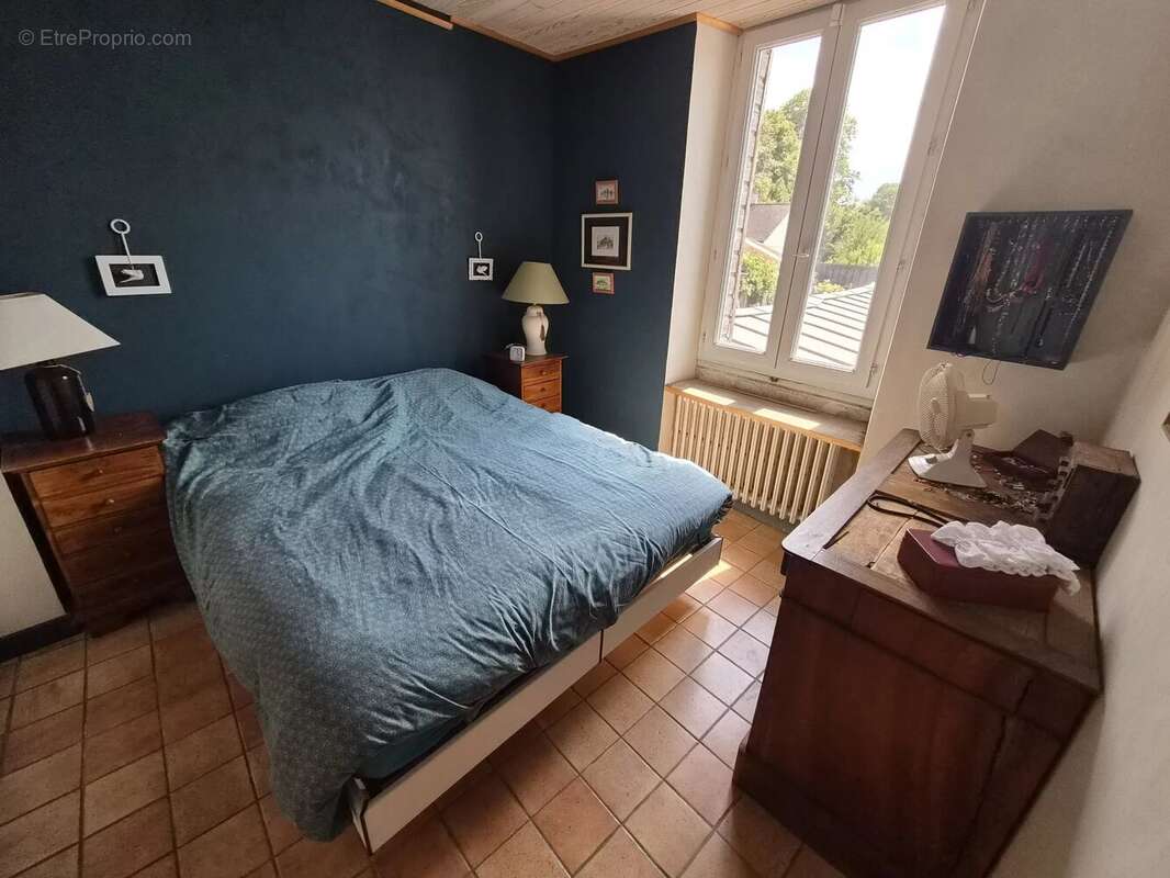 maison hyper centre ville avec piscine intérieure et cour privative clos de mûrs - photo 7