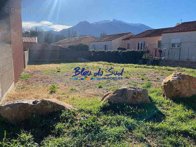 Terrain à PRADES