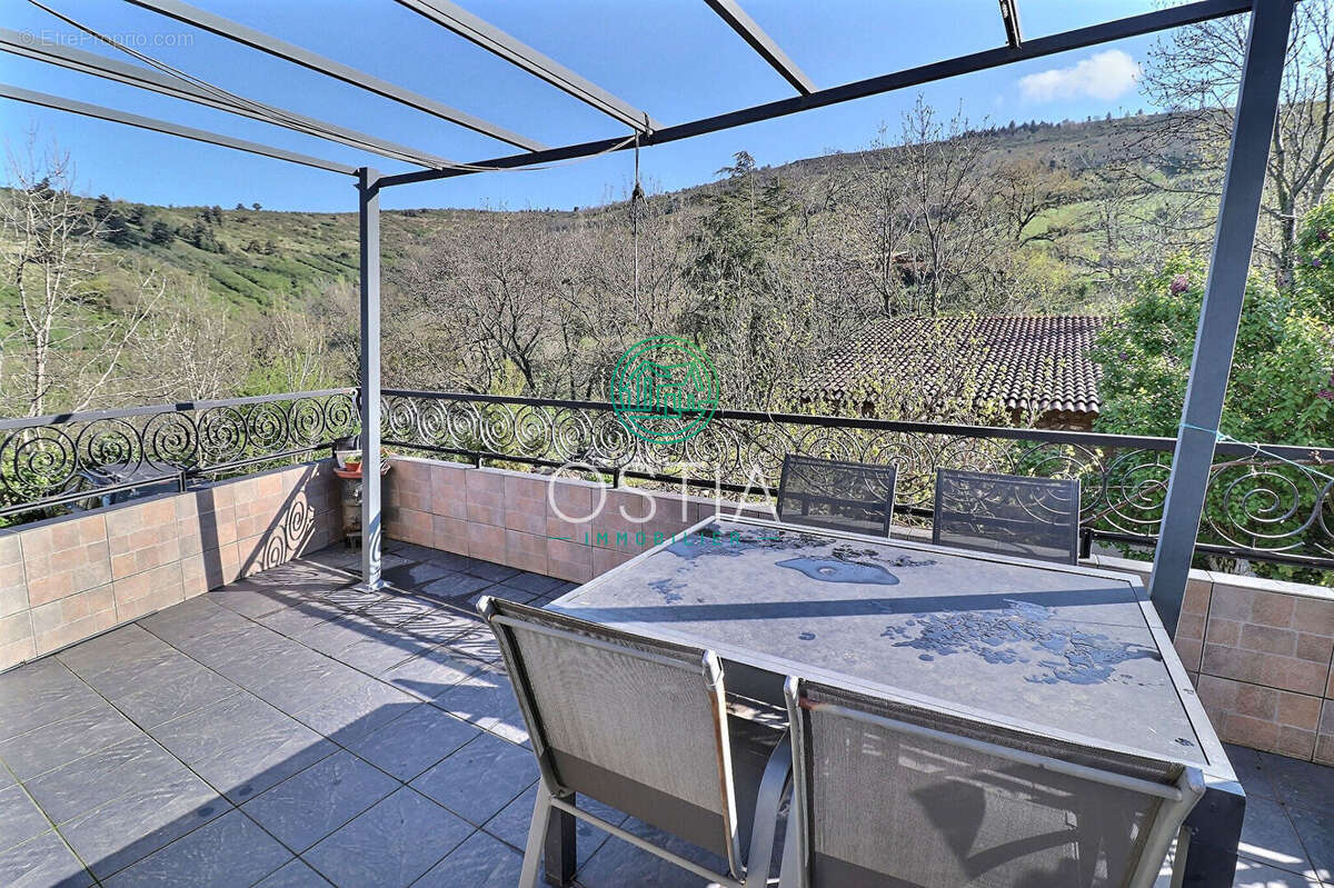 Maison à SAINT-PAUL-EN-JAREZ