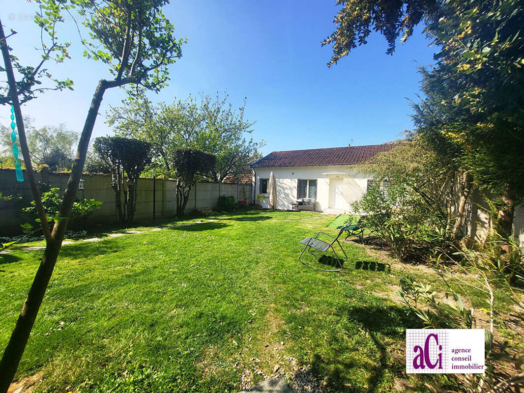 Maison à L'HAY-LES-ROSES