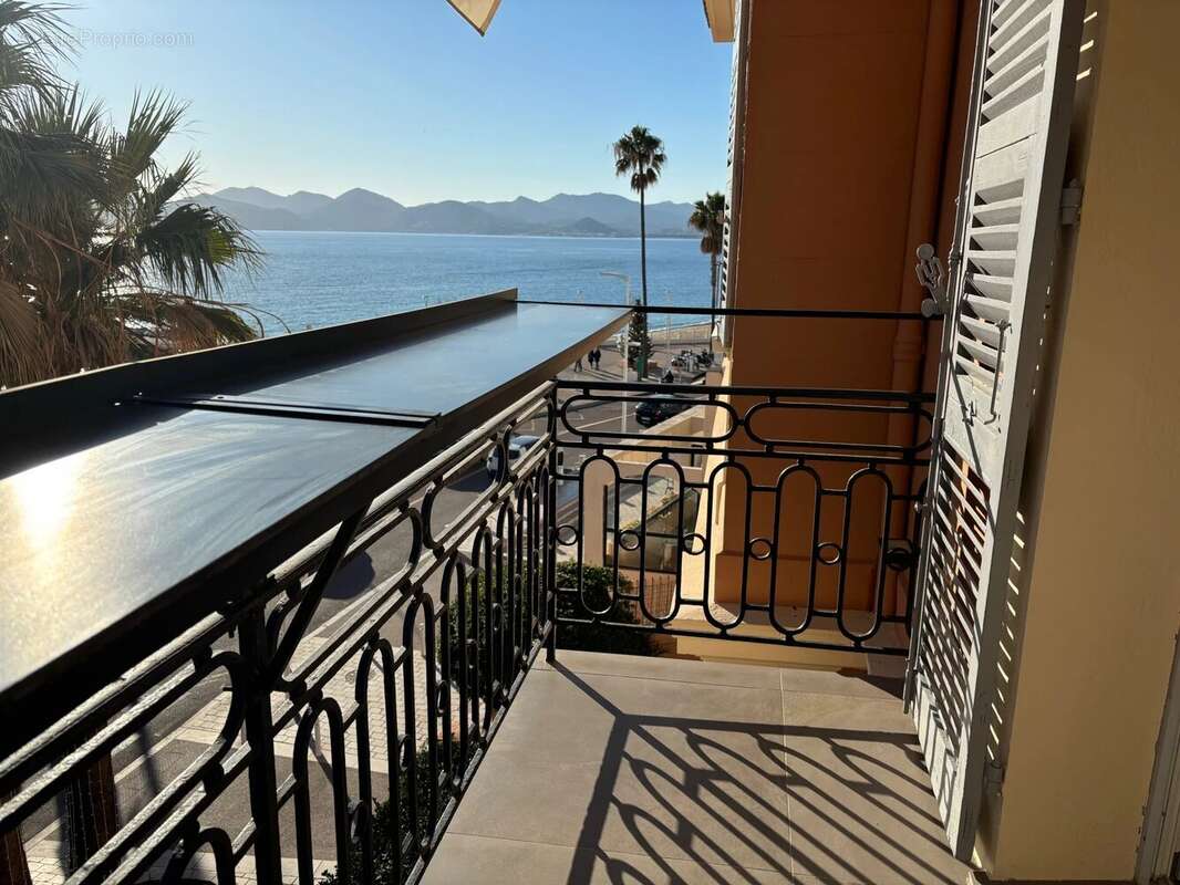 Appartement à CANNES