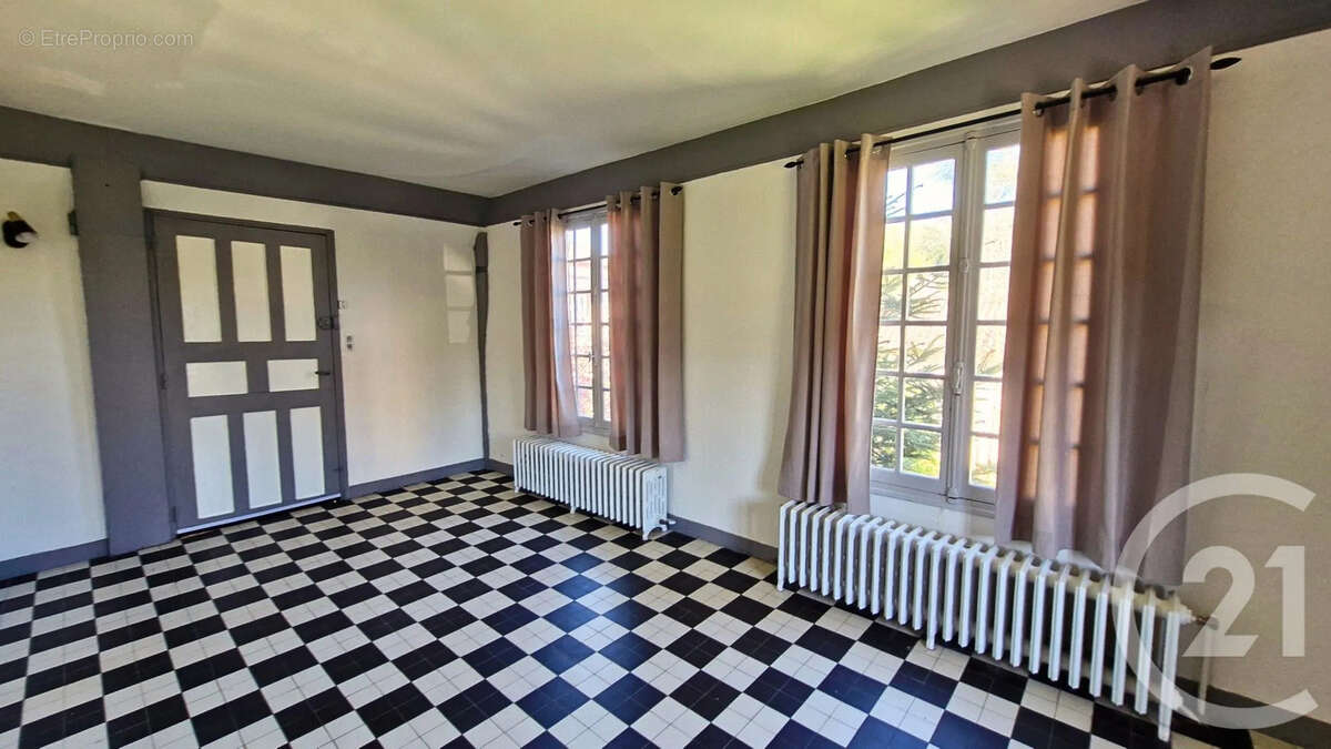 Maison à BEAUMONT-LE-ROGER