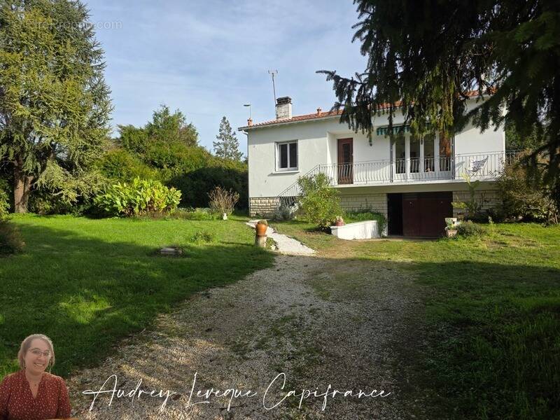 Maison à SURGERES