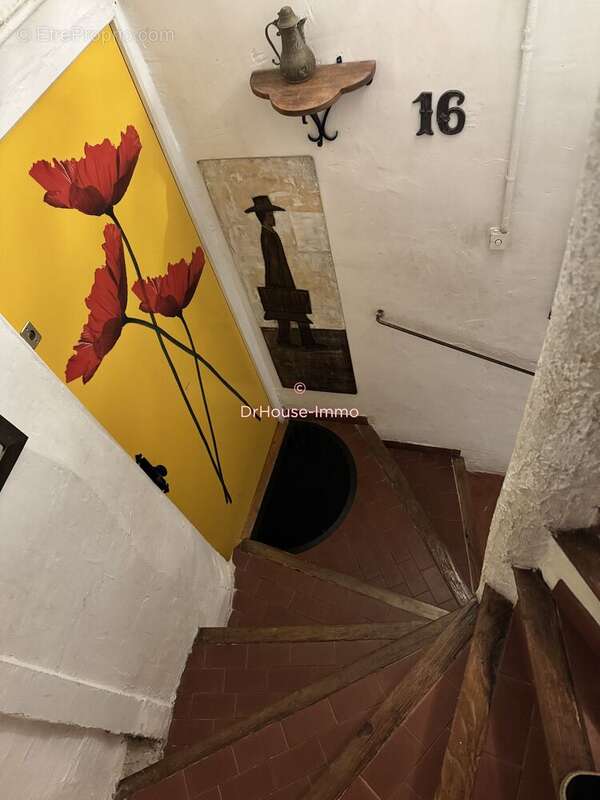 Appartement à MARSEILLE-2E