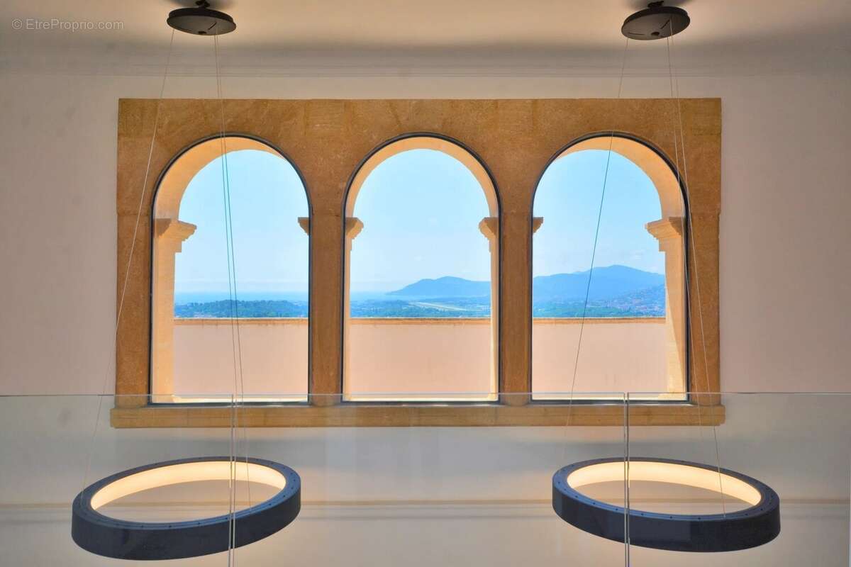 Maison à MOUGINS