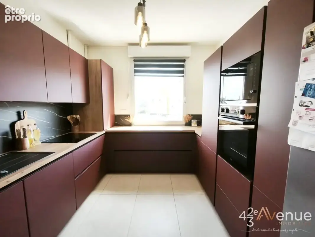 Appartement 118 m² à Saint-Etienne  - photo 8