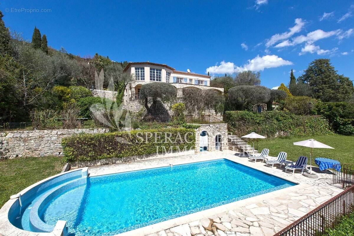 Maison à SPERACEDES