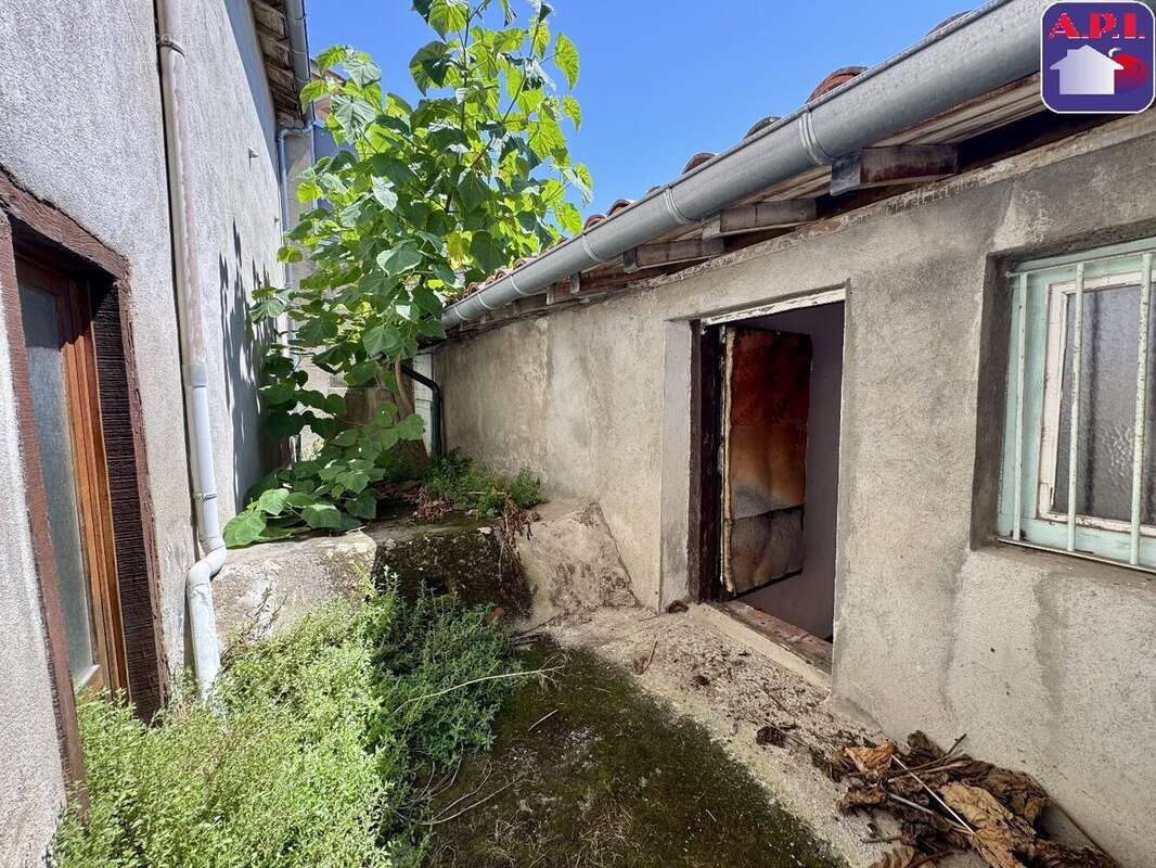 Maison à CALMONT