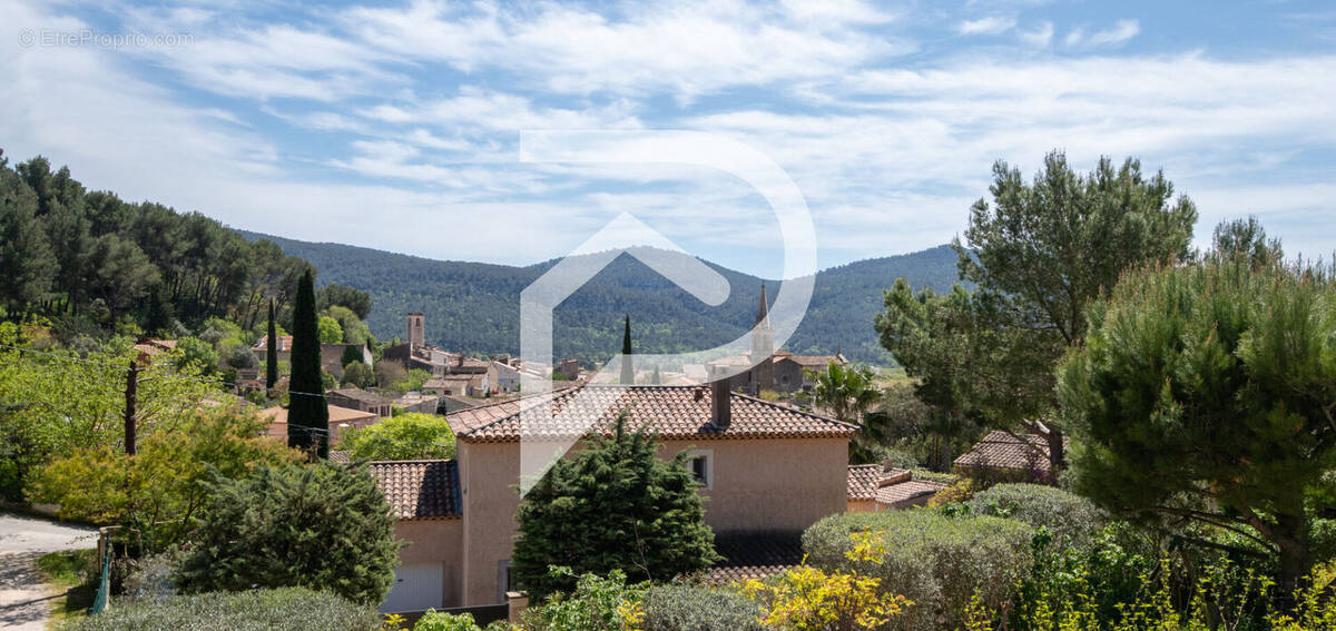 Maison à CUGES-LES-PINS